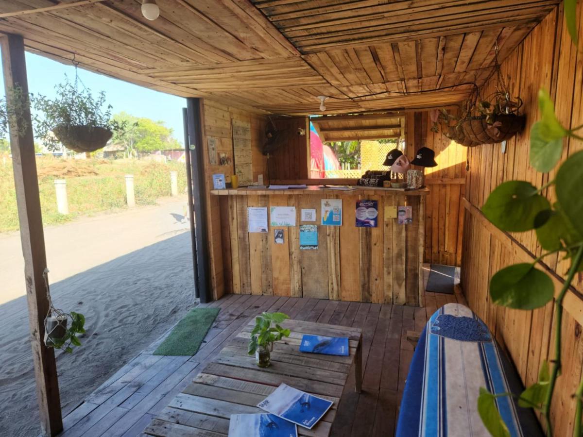 Green Belly Surf Hostel El Paredon Buena Vista Екстер'єр фото